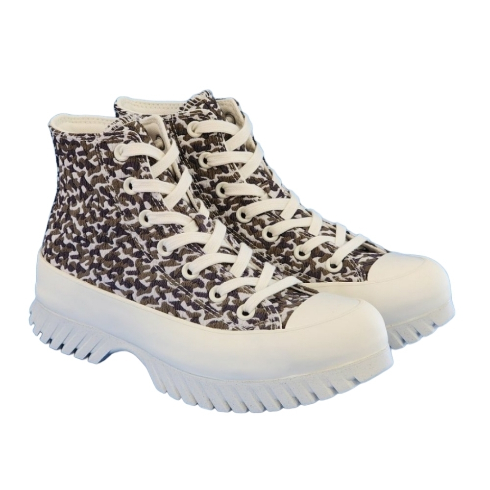 Converse CTAS Desert Lugged 2.0 Platform Sneakers